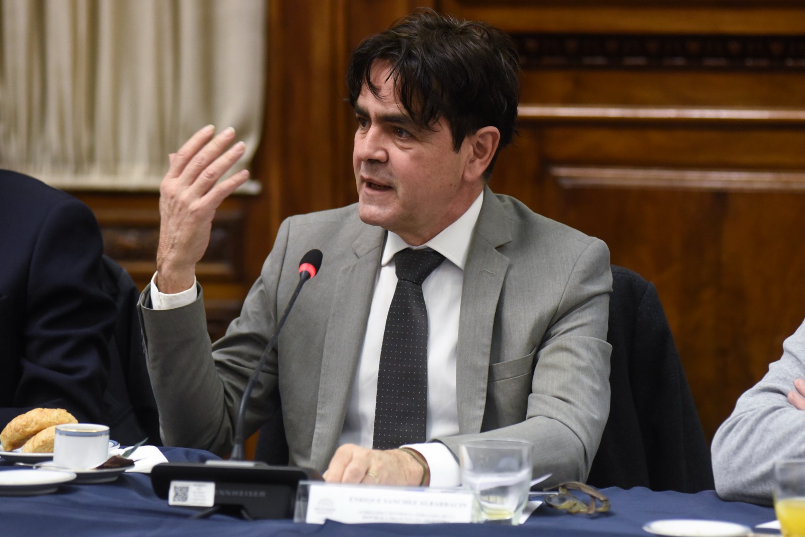 Jornada de Trabajo sobre Ciencia, Parlamento y Diplomacia: el conocimiento global al servicio de las leyes Jornada de Trabajo sobre Ciencia, Parlamento y Diplomacia: el conocimiento global al servicio de las leyes