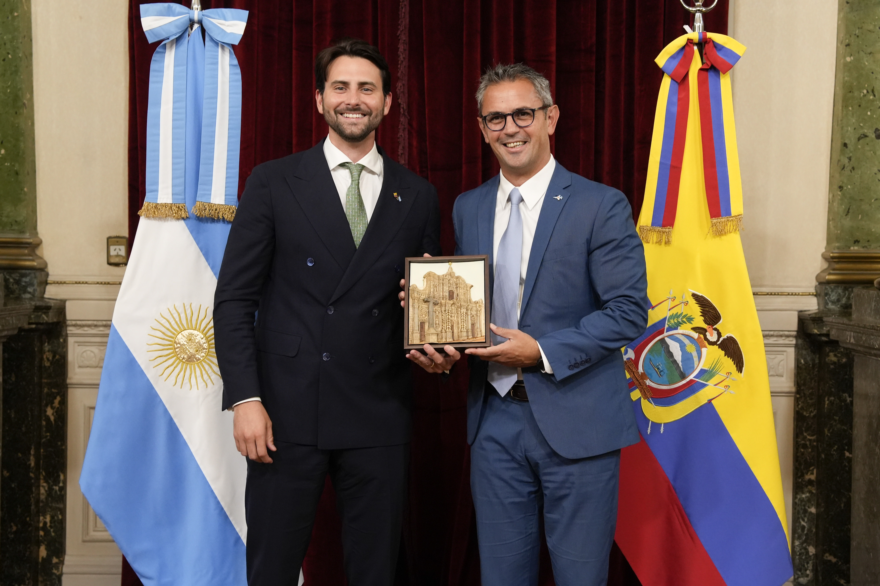 Martín Menem recibió al presidente de la Asamblea Nacional de Ecuador, Niels Olsen