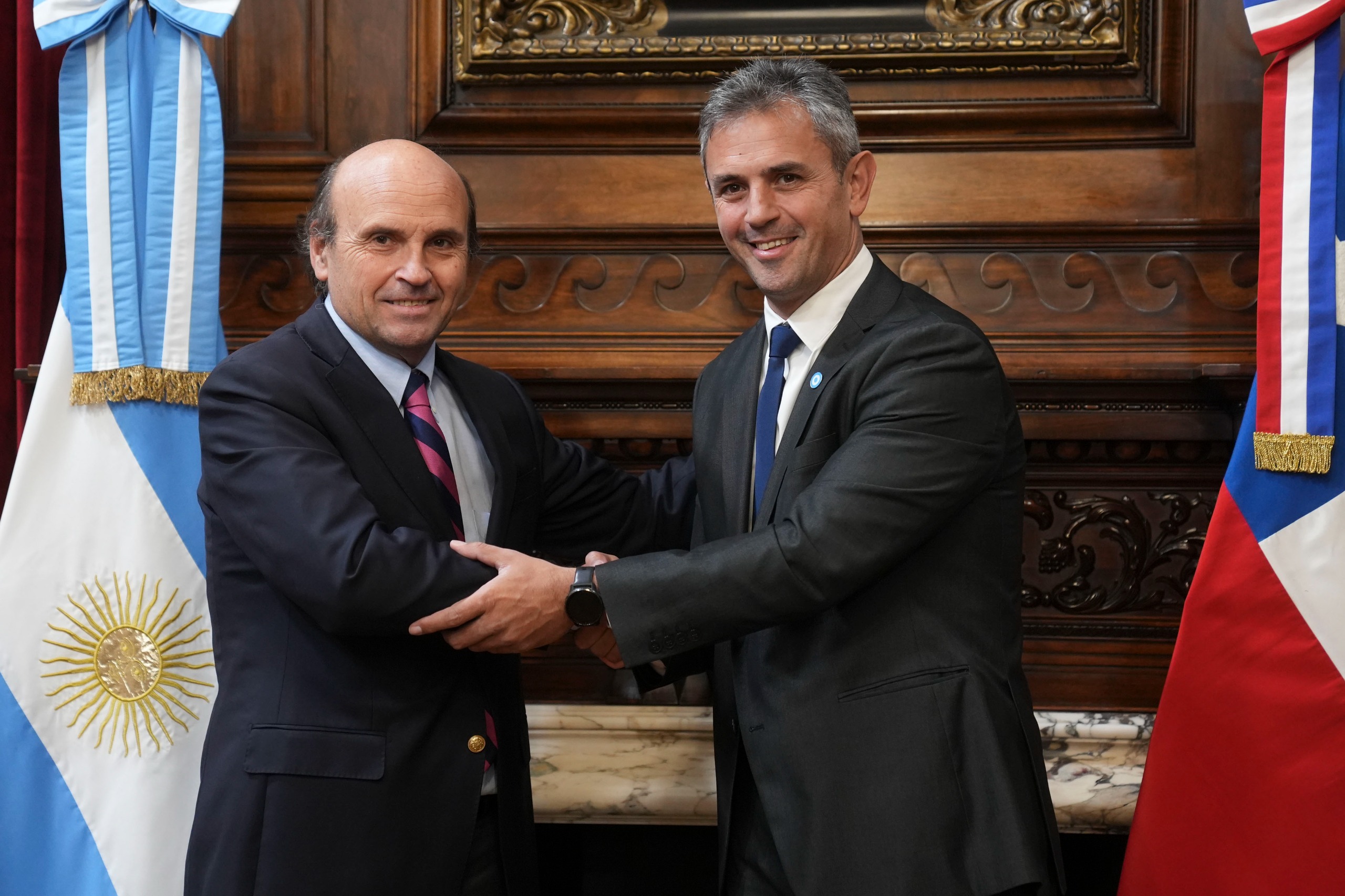 MARTÍN MENEM RECIBIÓ AL EMBAJADOR DE CHILE PARA FORTALECER LA AGENDA BILATERAL