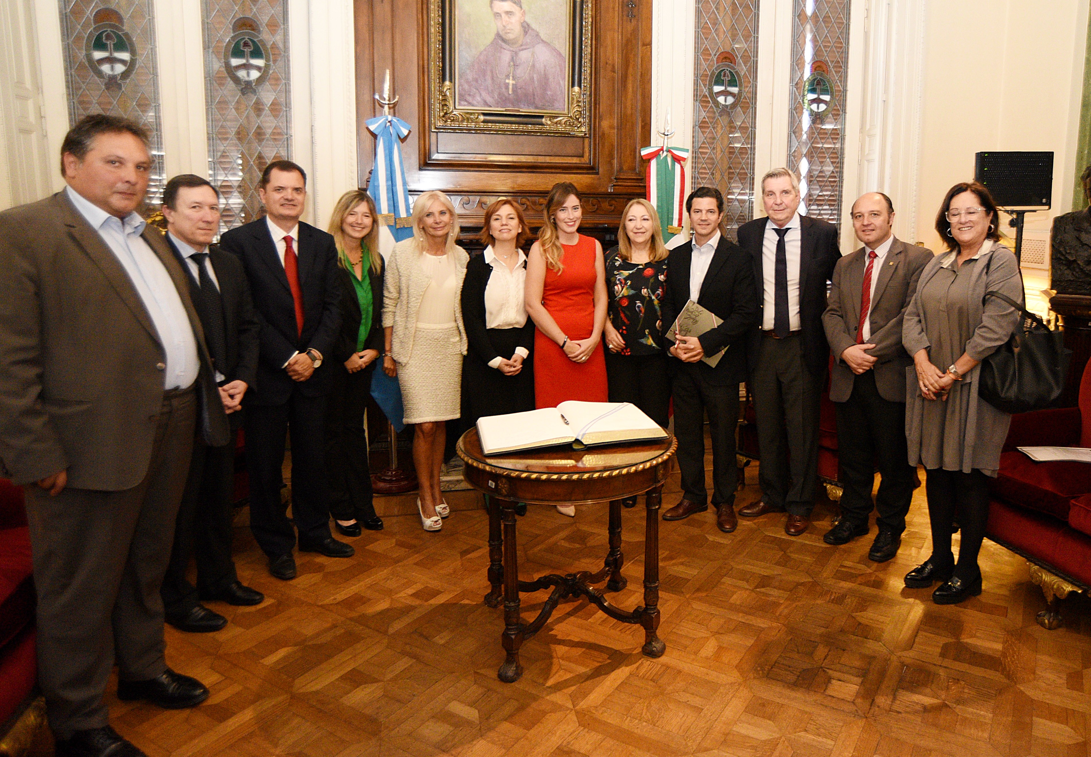 Ministra italiana Boschi visitó la Cámara de Diputados de la Nación Ministra italiana Boschi visitó la Cámara de Diputados de la Nación