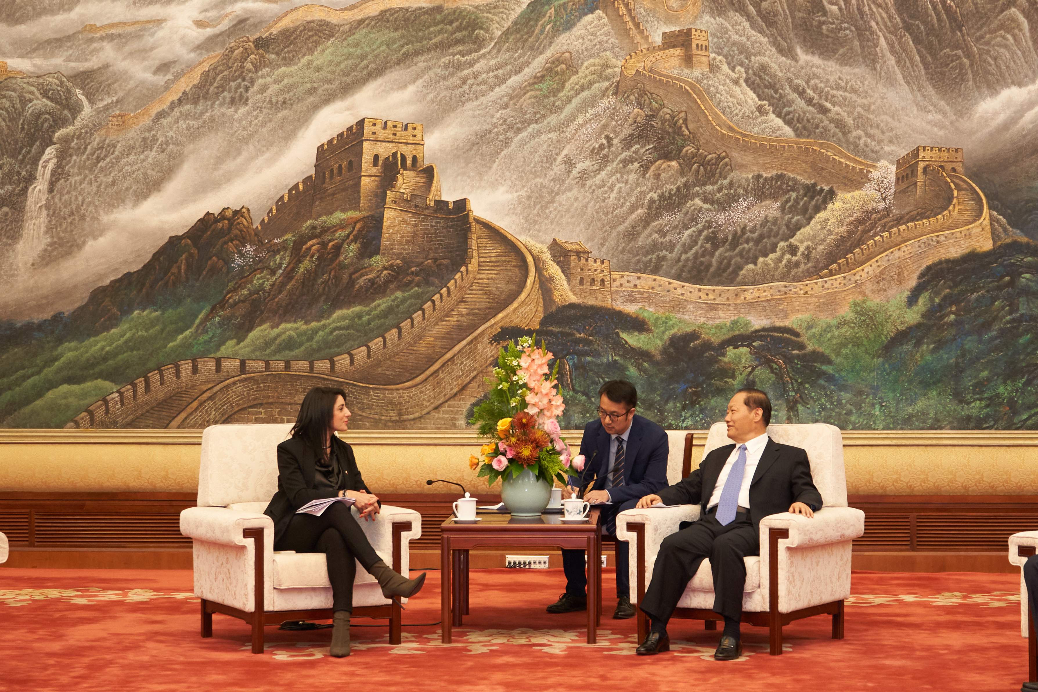 CHINA RECIBIÓ A UNA DELEGACIÓN DE DIPUTADOS NACIONALES CHINA RECIBIÓ A UNA DELEGACIÓN DE DIPUTADOS NACIONALES