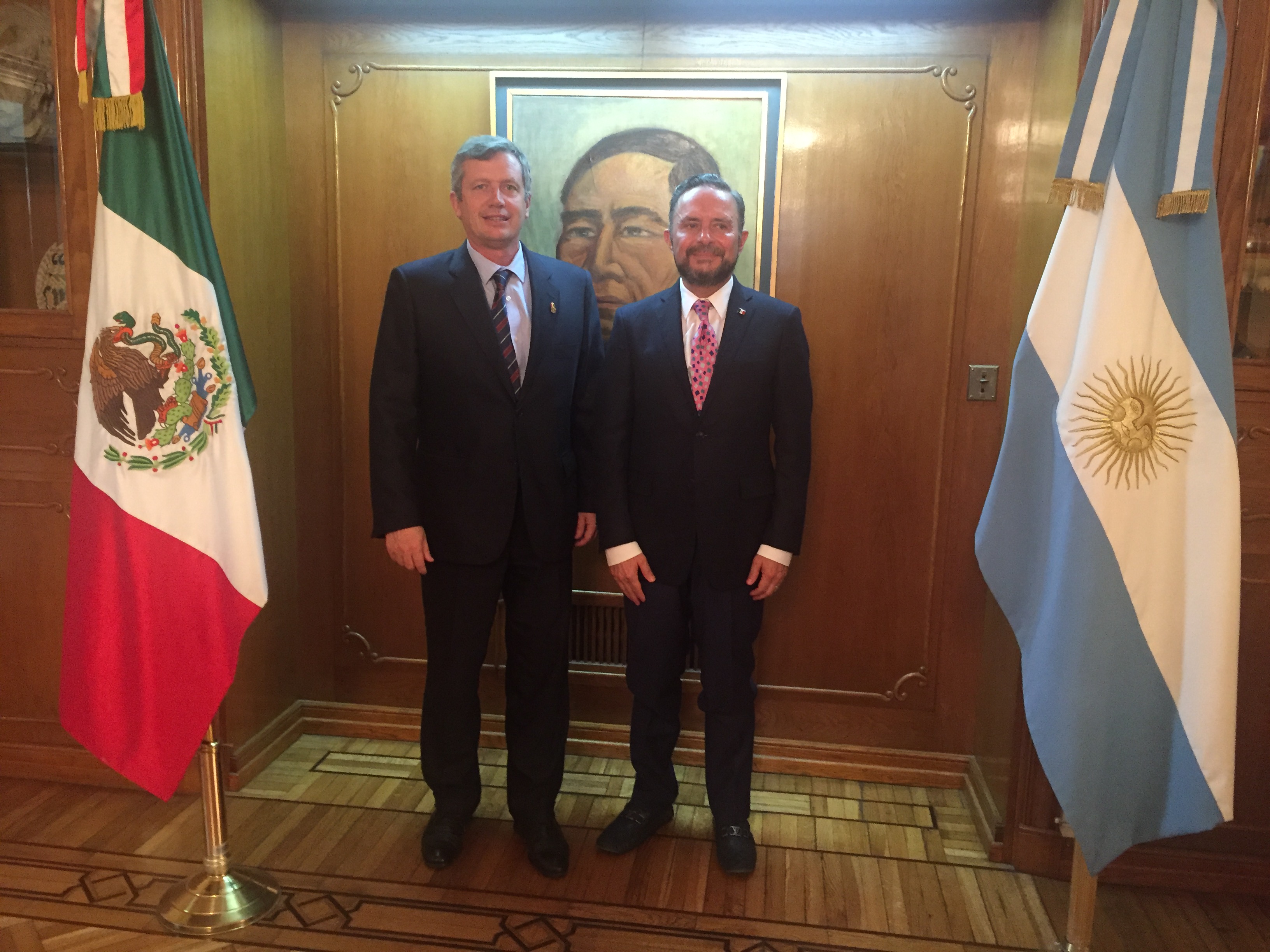 Encuentros con Embajadores