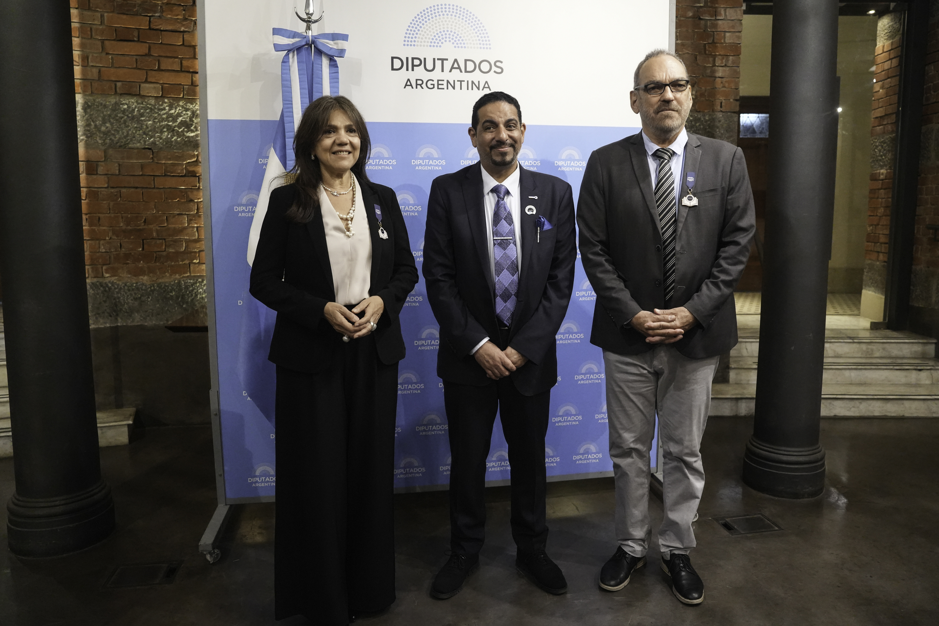 UNA DELEGACIÓN DE EMIRATOS ÁRABES UNIDOS VISITÓ LA CÁMARA DE DIPUTADOS UNA DELEGACIÓN DE EMIRATOS ÁRABES UNIDOS VISITÓ LA CÁMARA DE DIPUTADOS