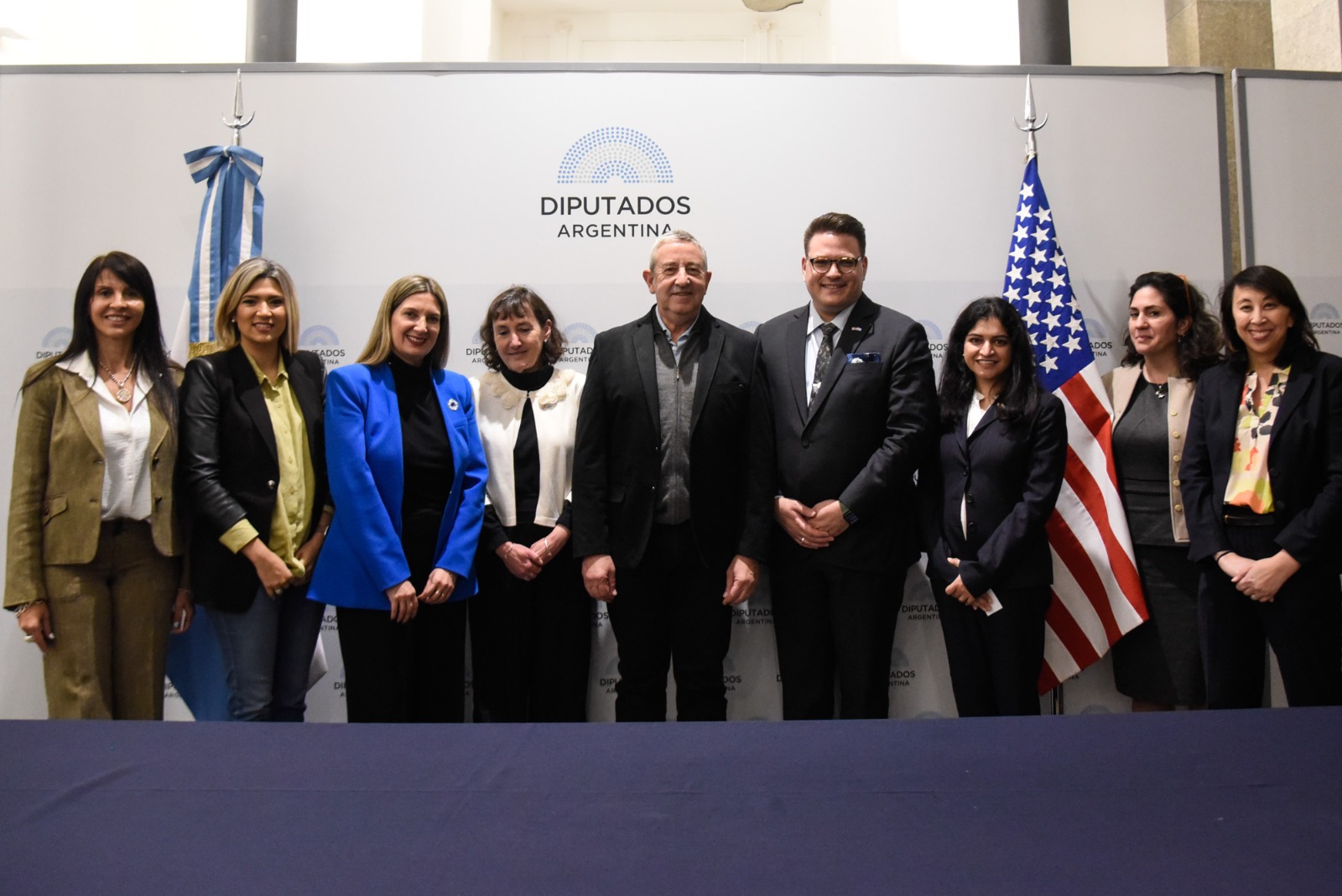 LA CÁMARA DE DIPUTADOS RECIBIÓ A UNA DELEGACIÓN DE ESTADOS UNIDOS LA CÁMARA DE DIPUTADOS RECIBIÓ A UNA DELEGACIÓN DE ESTADOS UNIDOS