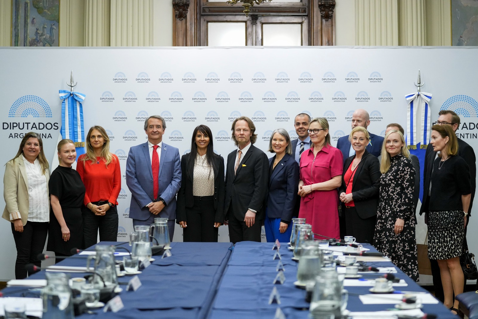 DIPUTADOS RECIBIERON A LA COMISIÓN DE ASUNTOS LEGALES DEL PARLAMENTO DE FINLANDIA DIPUTADOS RECIBIERON A LA COMISIÓN DE ASUNTOS LEGALES DEL PARLAMENTO DE FINLANDIA