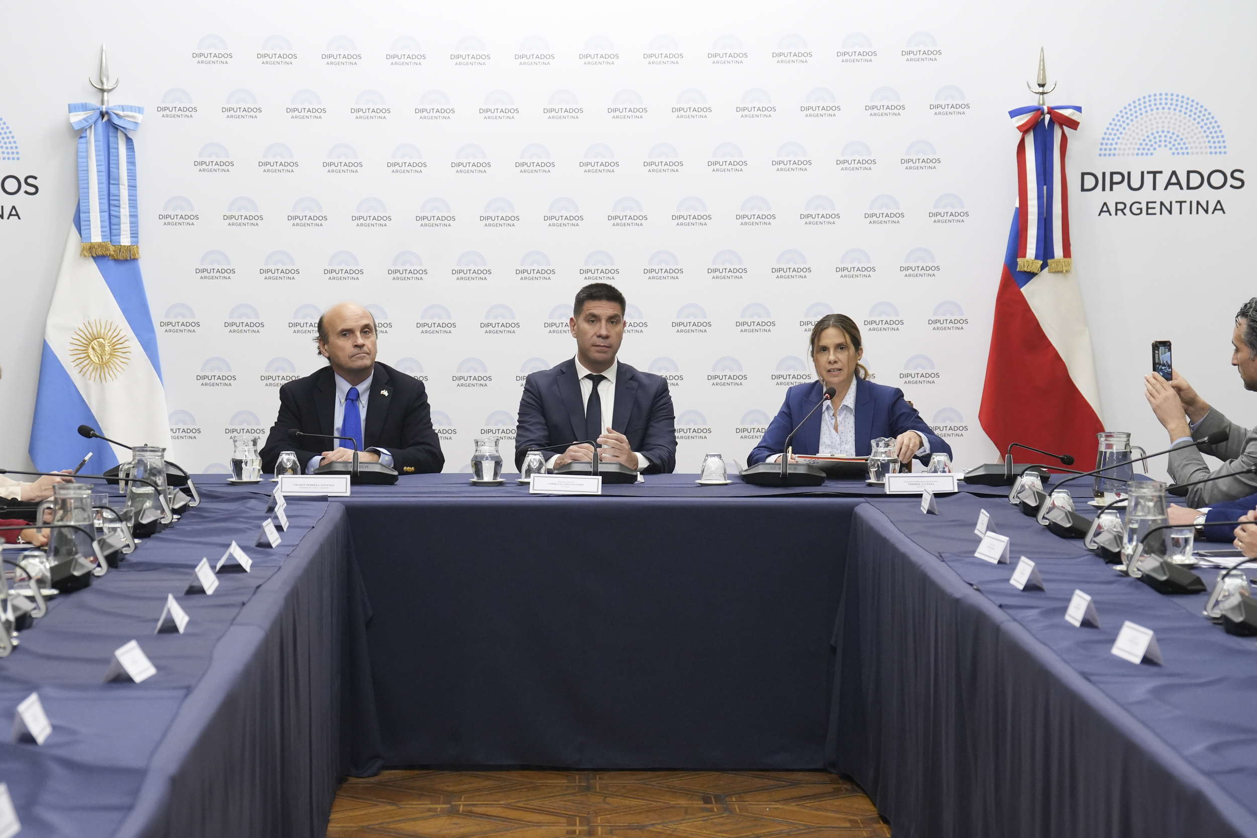 SE CONSTITUYÓ EL GRUPO PARLAMENTARIO DE AMISTAD CON LA REPÚBLICA DE CHILE