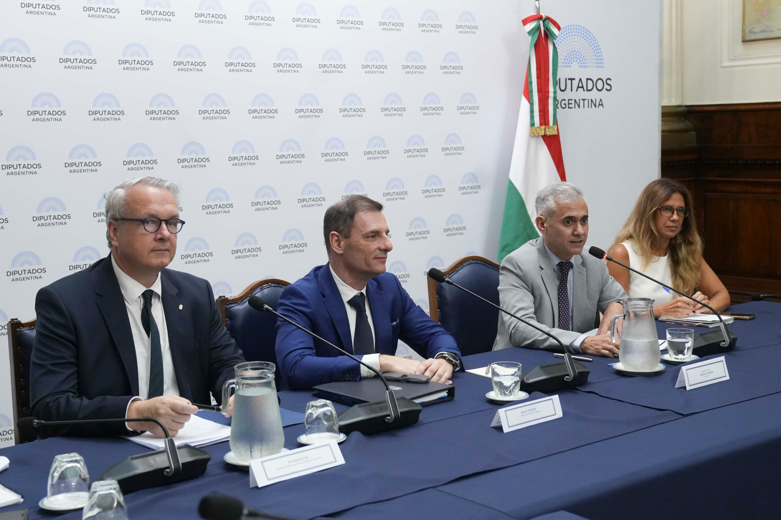 SE REUNIÓ EN DIPUTADOS EL GRUPO PARLAMENTARIO DE AMISTAD CON HUNGRÍA SE REUNIÓ EN DIPUTADOS EL GRUPO PARLAMENTARIO DE AMISTAD CON HUNGRÍA