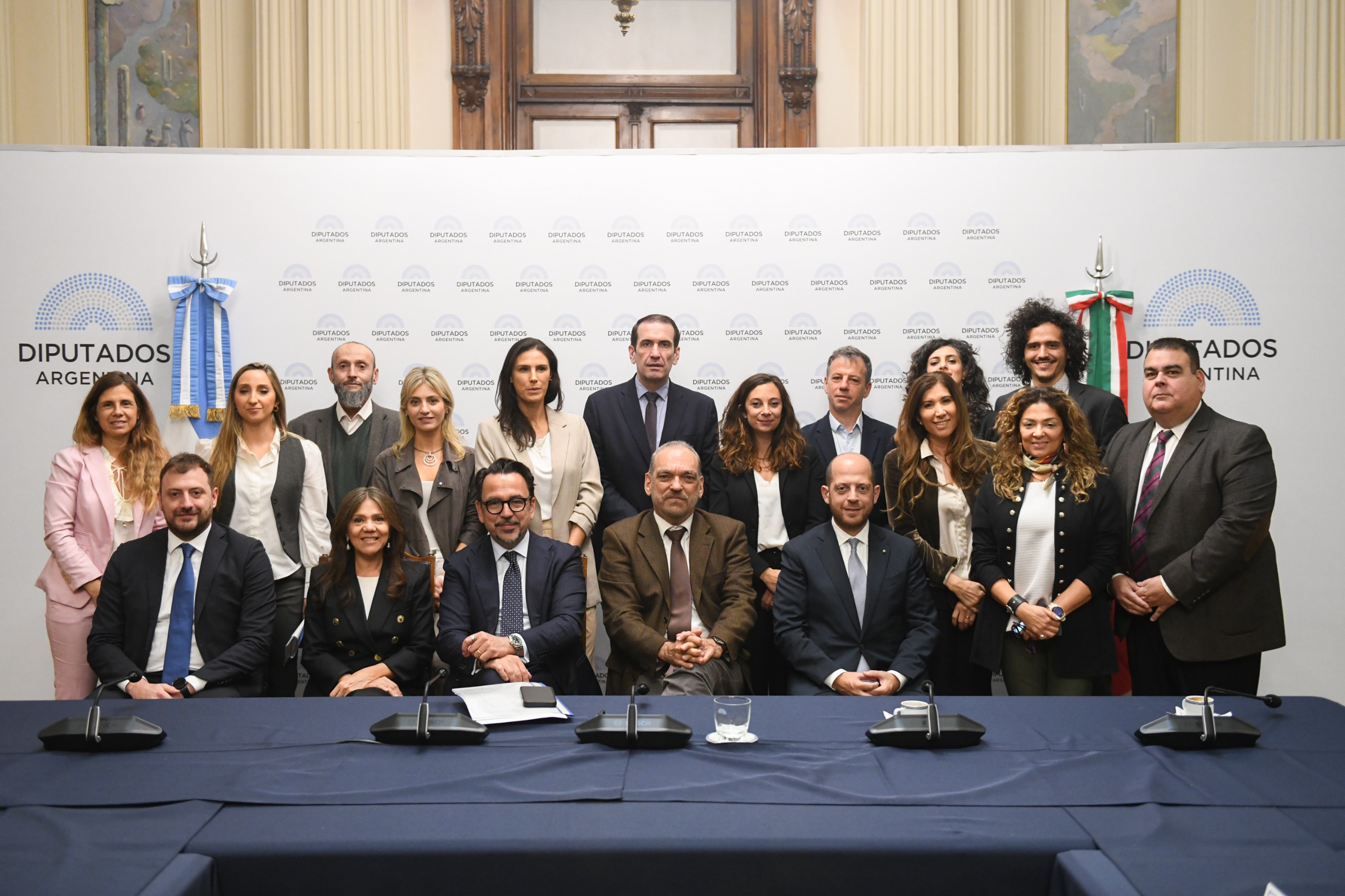 EL GRUPO PARLAMENTARIO DE AMISTAD CON LA REPÚBLICA ITALIANA DESPIDIÓ AL EMBAJADOR FABRIZIO LUCENTINI