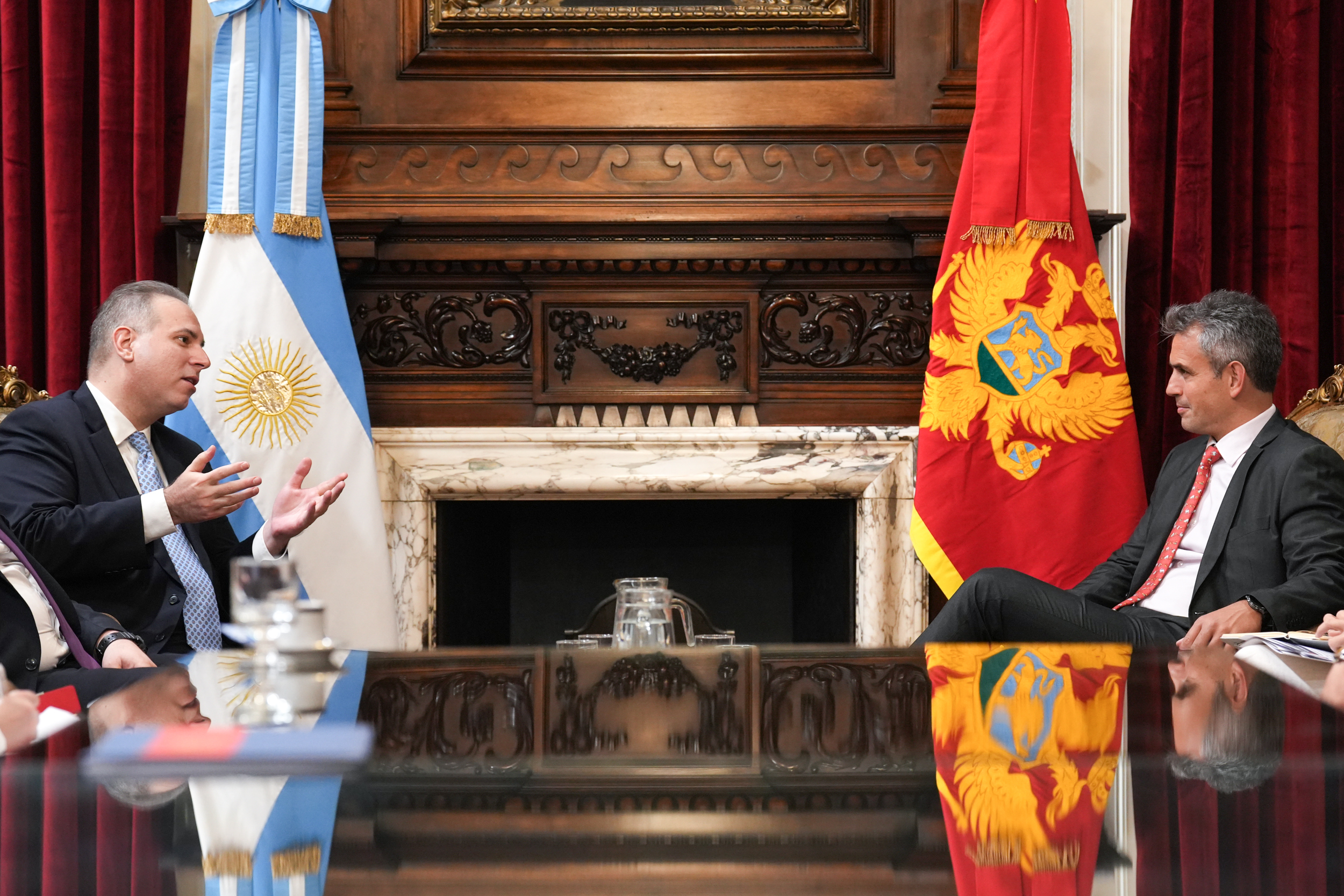 MARTÍN MENEM RECIBIÓ A UNA DELEGACIÓN DE MONTENEGRO