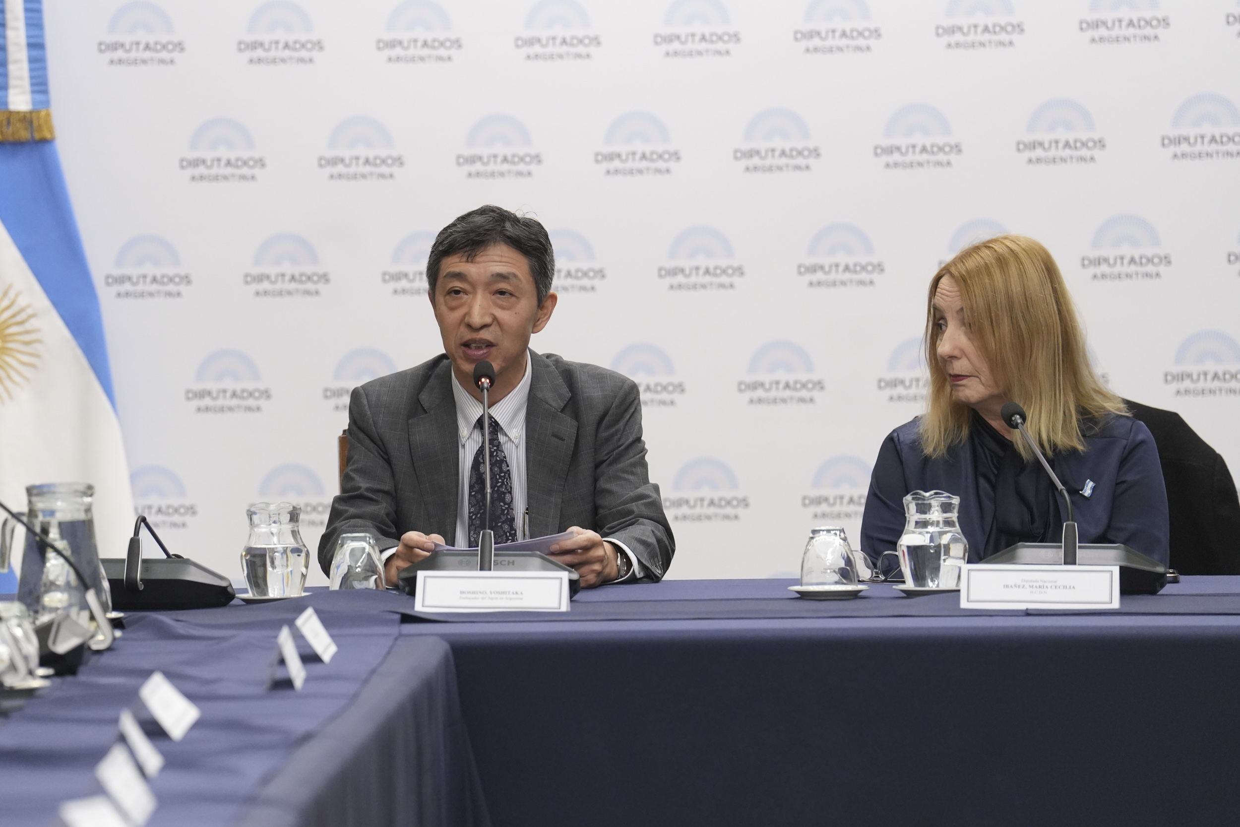 JUNTO AL EMBAJADOR YOSHITAKA, SE CONFORMÓ EL GRUPO PARLAMENTARIO DE AMISTAD CON JAPÓN