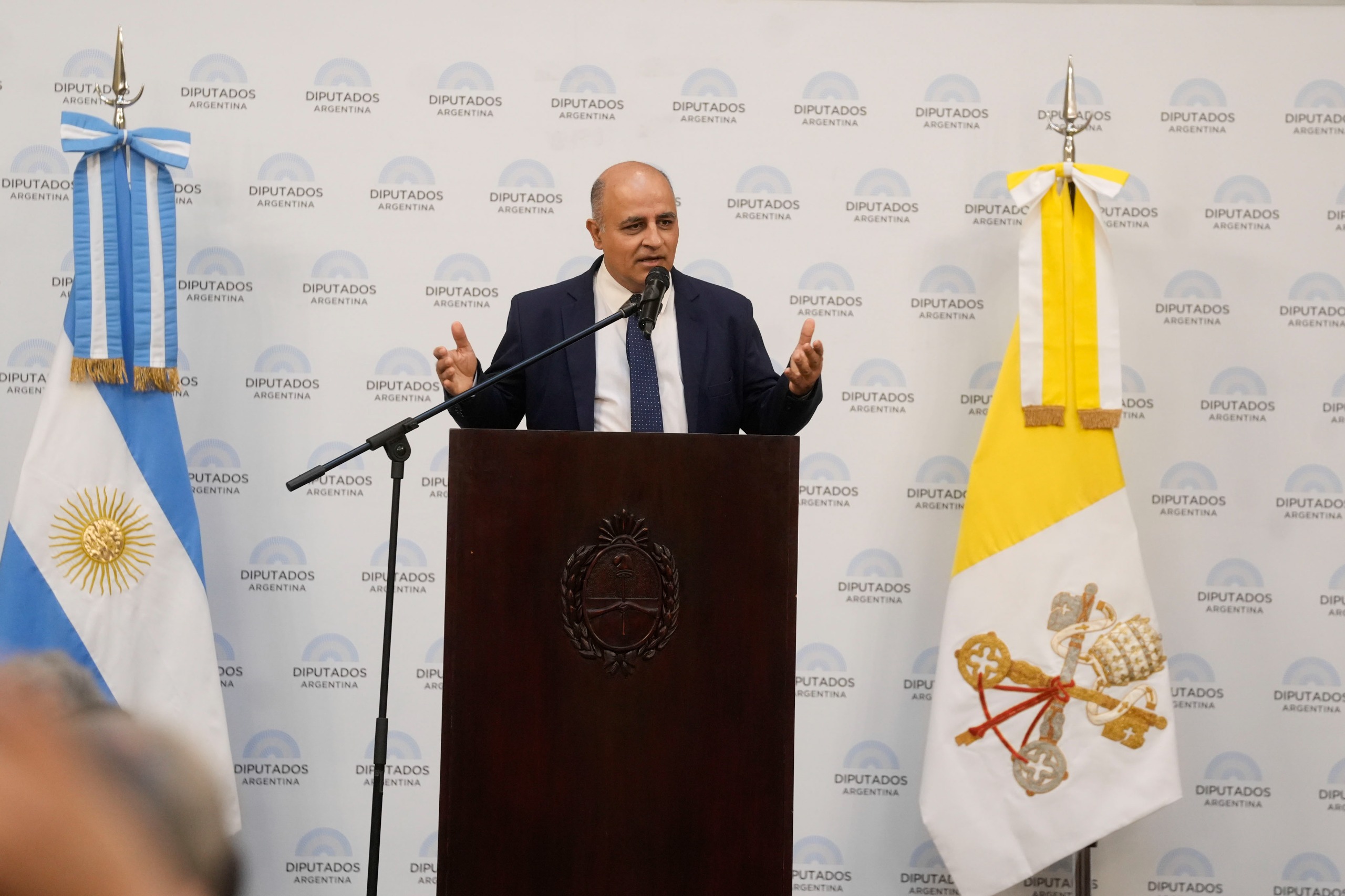 DIPUTADOS REALIZÓ UN HOMENAJE INTERRELIGIOSO EN HONOR AL PAPA FRANCISCO DIPUTADOS REALIZÓ UN HOMENAJE INTERRELIGIOSO EN HONOR AL PAPA FRANCISCO