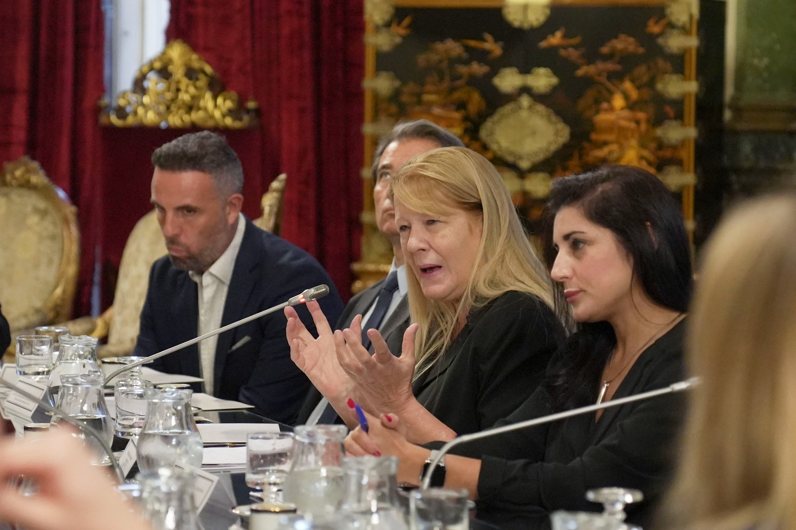 DIPUTADOS RECIBIERON A COMITIVA DEL PARLAMENTO ALEMAN PARA PROMOVER EL INTERCAMBIO COMERCIAL
