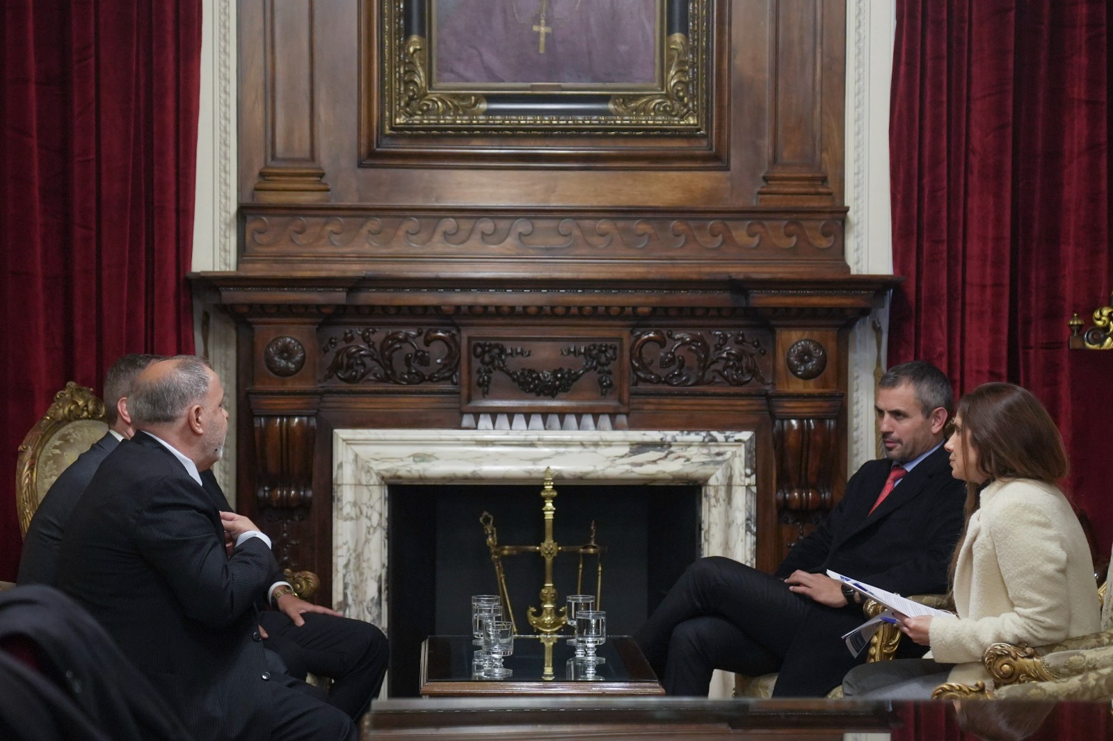 MARTÍN MENEM RECIBIÓ A UNA DELEGACIÓN PARLAMENTARIA DE ITALIA MARTÍN MENEM RECIBIÓ A UNA DELEGACIÓN PARLAMENTARIA DE ITALIA
