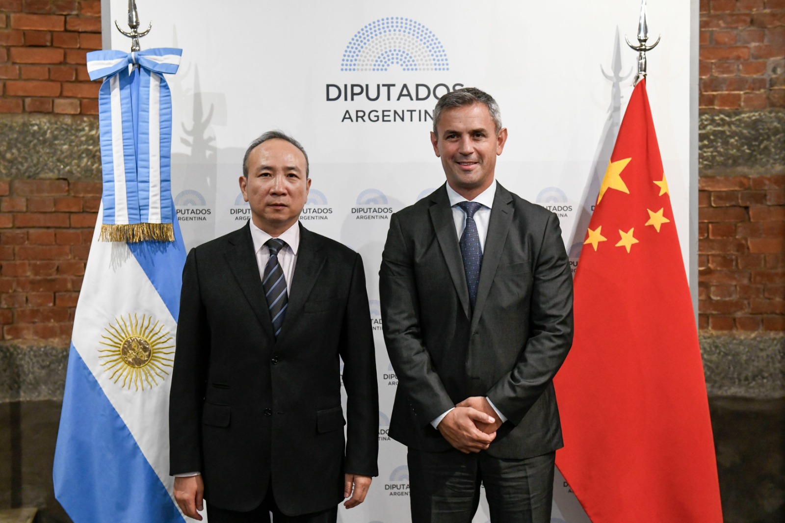 MARTÍN MENEM RECIBIÓ AL EMBAJADOR DE CHINA EN ARGENTINA
