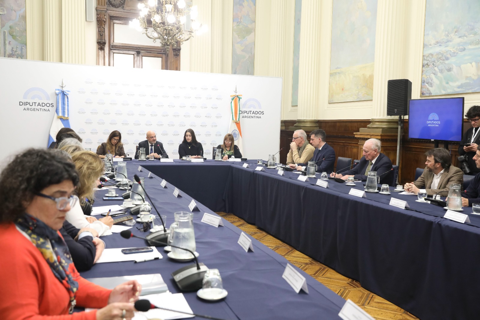 JUNTO AL EMBAJADOR, SE CONFORMÓ EL GRUPO PARLAMENTARIO DE AMISTAD CON LA INDIA JUNTO AL EMBAJADOR, SE CONFORMÓ EL GRUPO PARLAMENTARIO DE AMISTAD CON LA INDIA