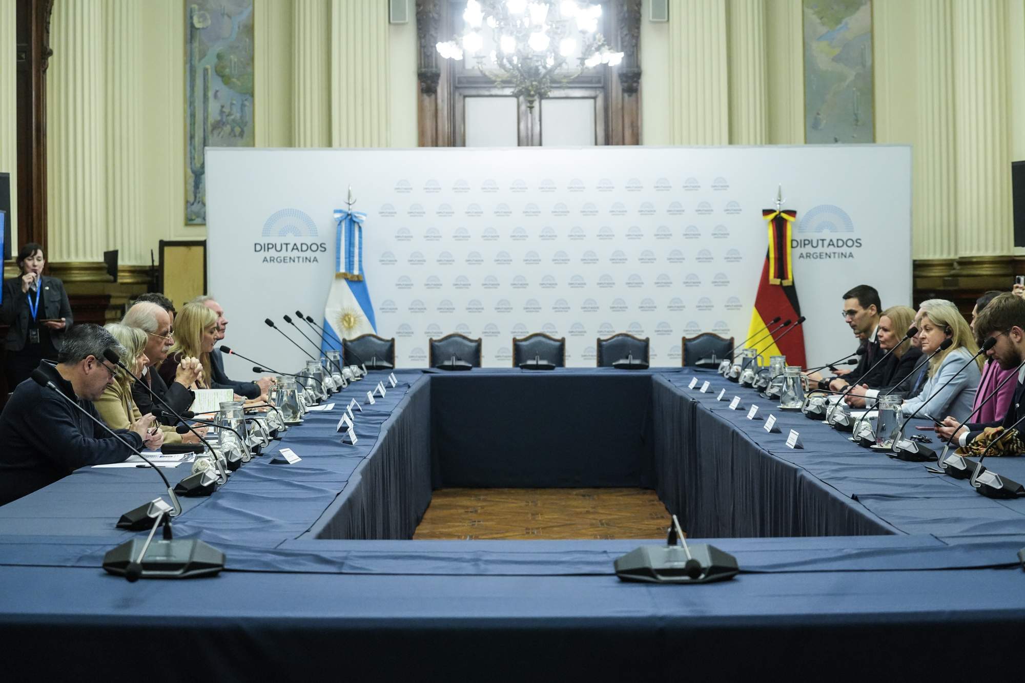 DURANTE UN ENCUENTRO EN DIPUTADOS, SE CELEBRÓ EL DÍA INTERNACIONAL DE LAS MUJERES EN DIPLOMACIA