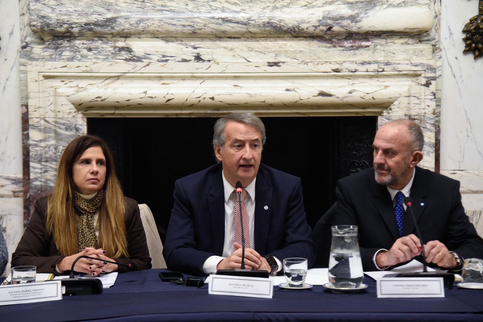 QUEDÓ CONSTITUÍDO EL GRUPO PARLAMENTARIO DE AMISTAD CON EMIRATOS ÁRABES UNIDOS QUEDÓ CONSTITUÍDO EL GRUPO PARLAMENTARIO DE AMISTAD CON EMIRATOS ÁRABES UNIDOS