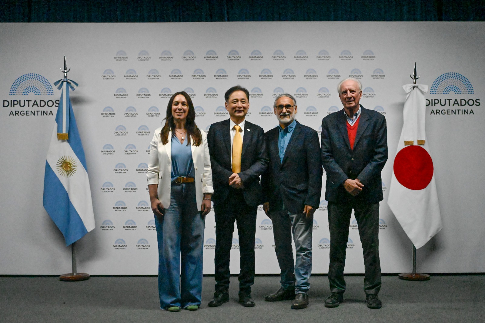 CON LA PRESENCIA DEL EMBAJADOR DE JAPÓN, DIPUTADOS PRESENTÓ LA PELÍCULA “GEN EL DESCALZO” CON LA PRESENCIA DEL EMBAJADOR DE JAPÓN, DIPUTADOS PRESENTÓ LA PELÍCULA “GEN EL DESCALZO”