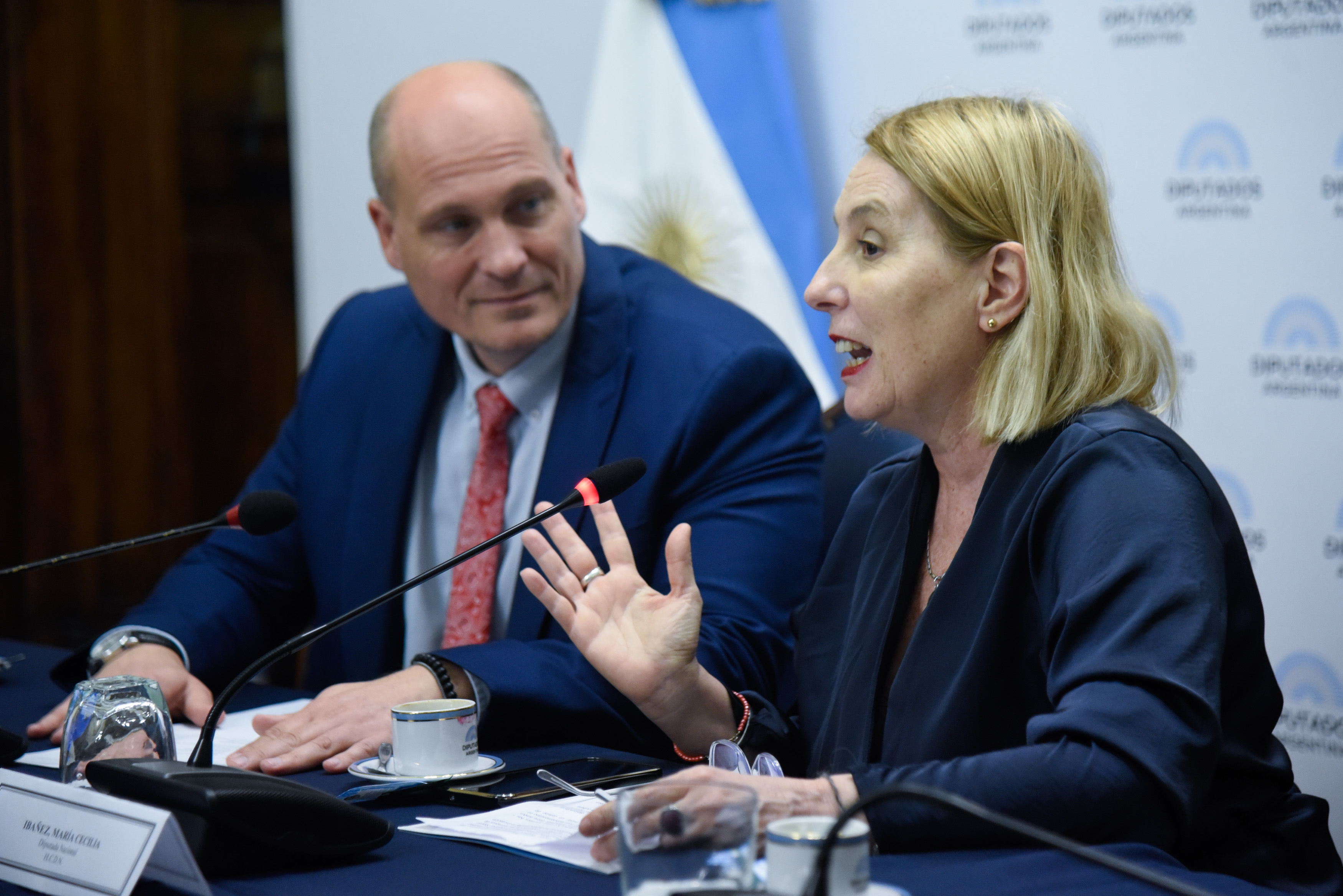 CON LA VISITA DEL EMBAJADOR, SE CONSTITUYÓ EL GRUPO PARLAMENTARIO DE AMISTAD CON BULGARIA CON LA VISITA DEL EMBAJADOR, SE CONSTITUYÓ EL GRUPO PARLAMENTARIO DE AMISTAD CON BULGARIA