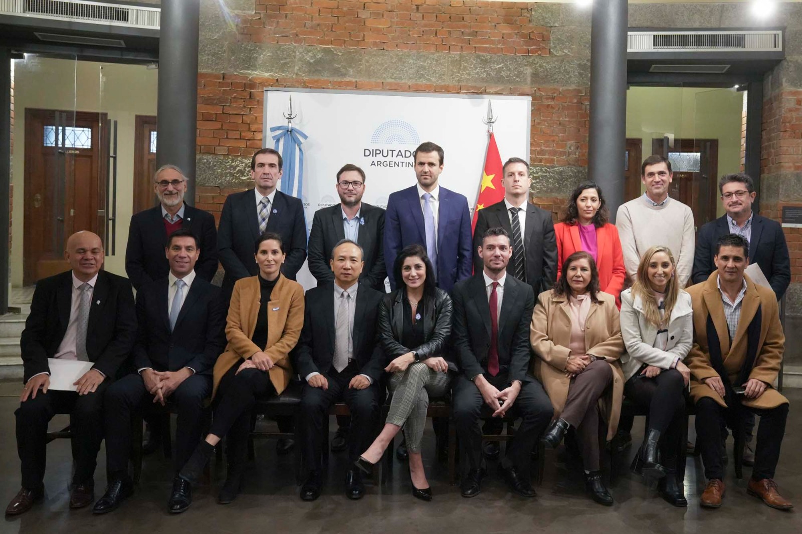EL GRUPO PARLAMENTARIO DE AMISTAD CON LA REPÚBLICA POPULAR CHINA SE REUNIÓ CON EL EMBAJADOR WANG WEI EL GRUPO PARLAMENTARIO DE AMISTAD CON LA REPÚBLICA POPULAR CHINA SE REUNIÓ CON EL EMBAJADOR WANG WEI