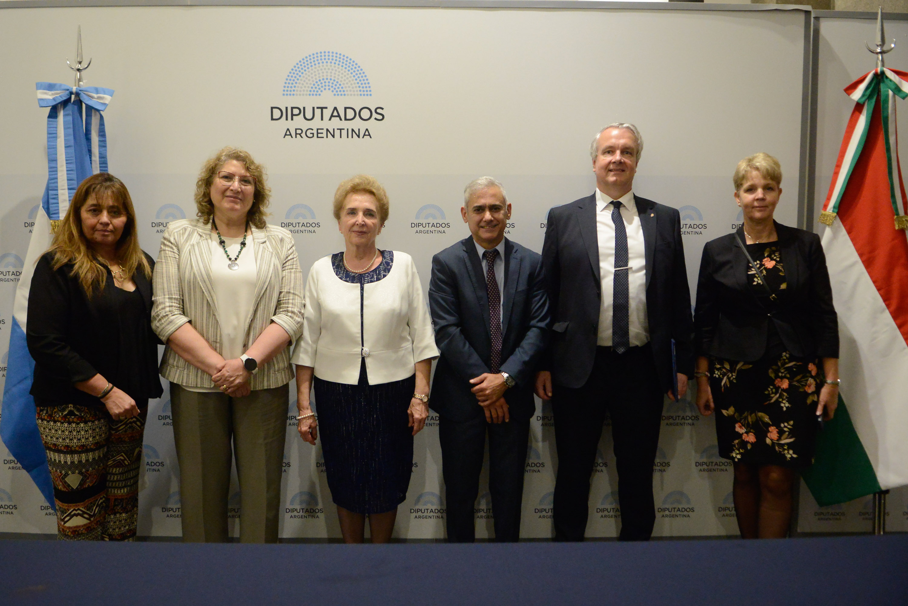 CON LA PRIMERA OFICIAL DEL LEGISLATIVO HÚNGARO, SE CONSTITUYÓ EL GPA CON HUNGRÍA CON LA PRIMERA OFICIAL DEL LEGISLATIVO HÚNGARO, SE CONSTITUYÓ EL GPA CON HUNGRÍA
