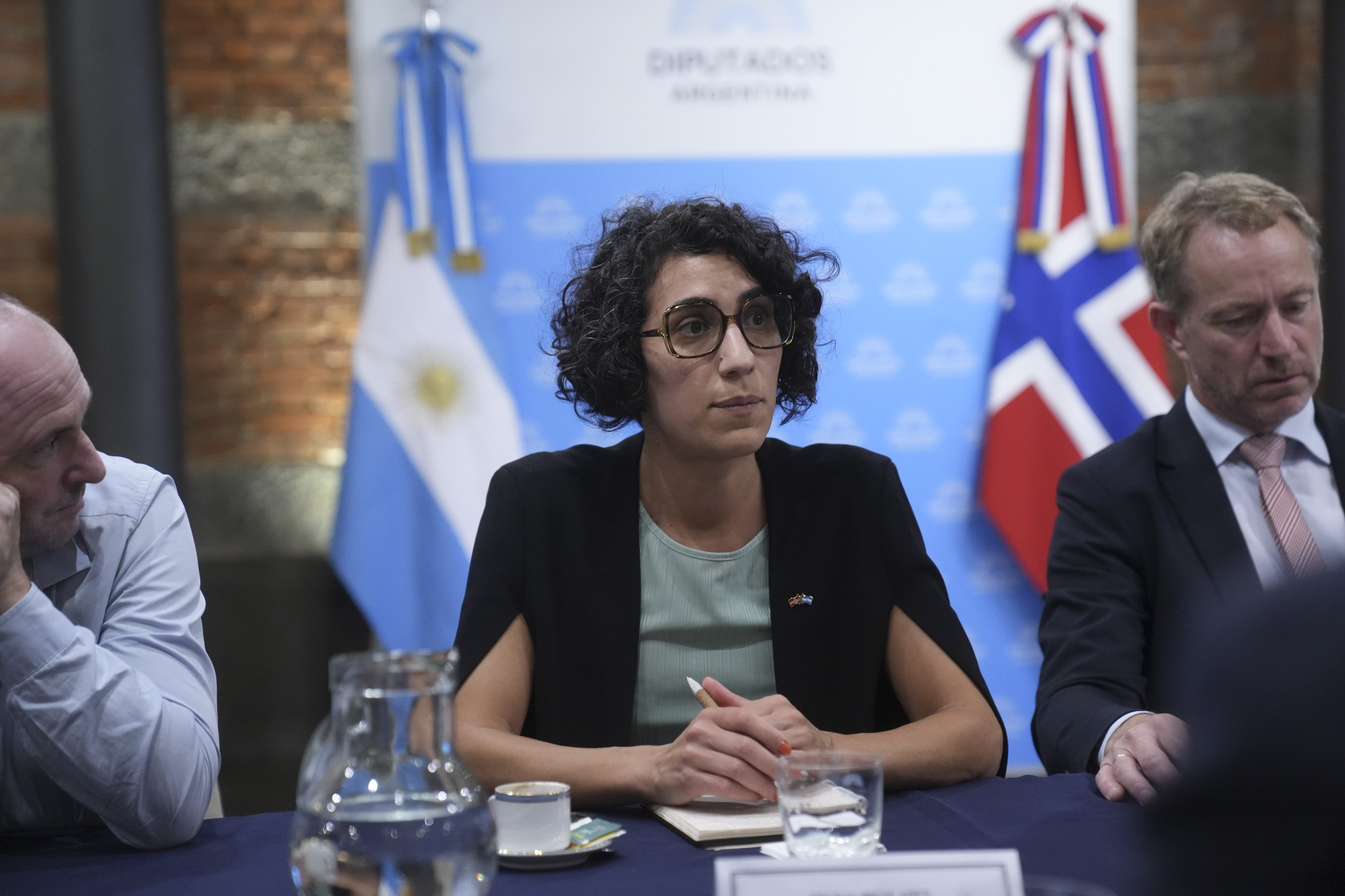 SE CONSTITUYÓ EL GRUPO PARLAMENTARIO DE AMISTAD CON NORUEGA Y RECIBIÓ A SU EMBAJADOR SE CONSTITUYÓ EL GRUPO PARLAMENTARIO DE AMISTAD CON NORUEGA Y RECIBIÓ A SU EMBAJADOR
