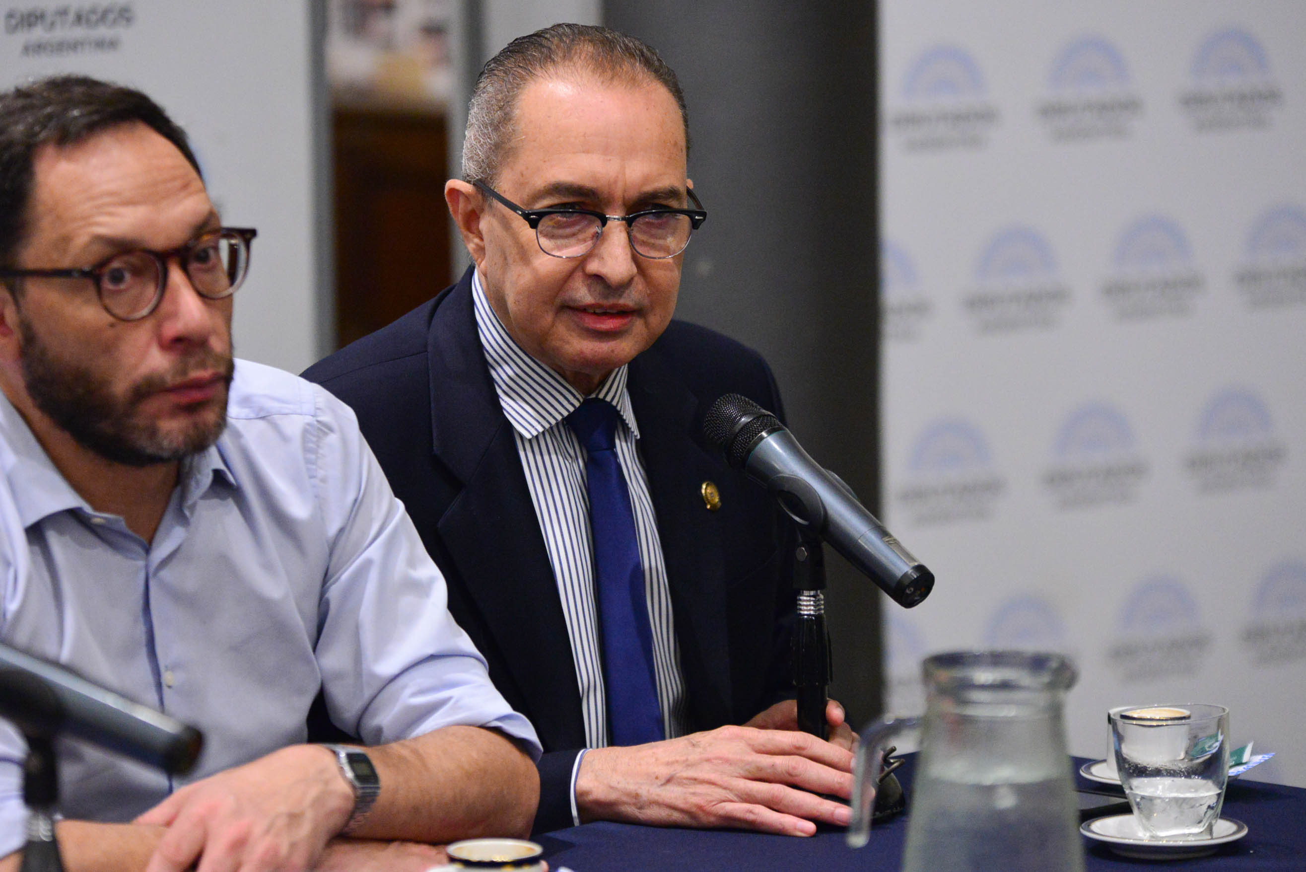 EL GRUPO PARLAMENTARIO DE AMISTAD CON VENEZUELA RECIBIÓ A MIEMBROS DEL COMANDO ELECTORAL EL GRUPO PARLAMENTARIO DE AMISTAD CON VENEZUELA RECIBIÓ A MIEMBROS DEL COMANDO ELECTORAL