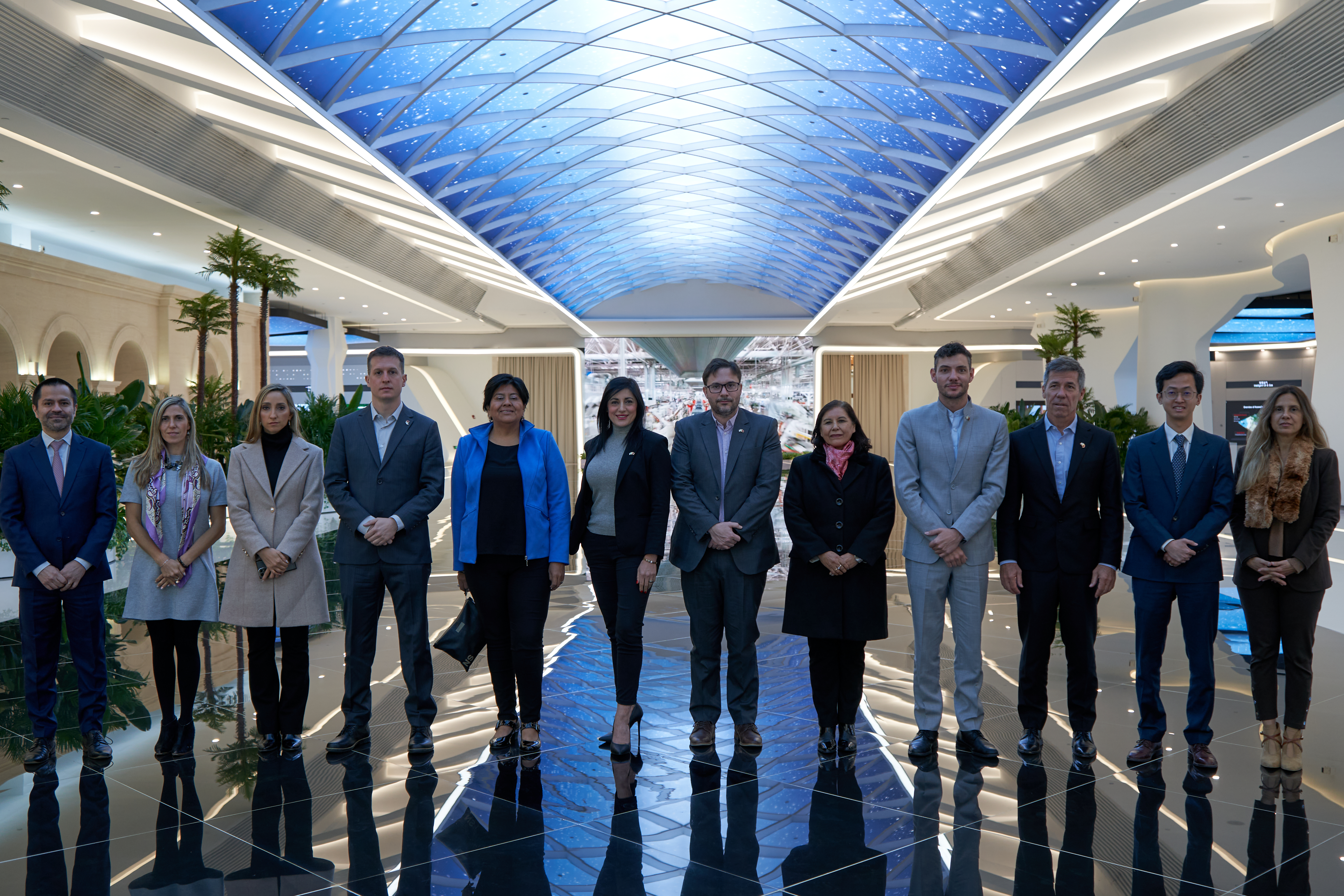CHINA RECIBIÓ A UNA DELEGACIÓN DE DIPUTADOS NACIONALES CHINA RECIBIÓ A UNA DELEGACIÓN DE DIPUTADOS NACIONALES