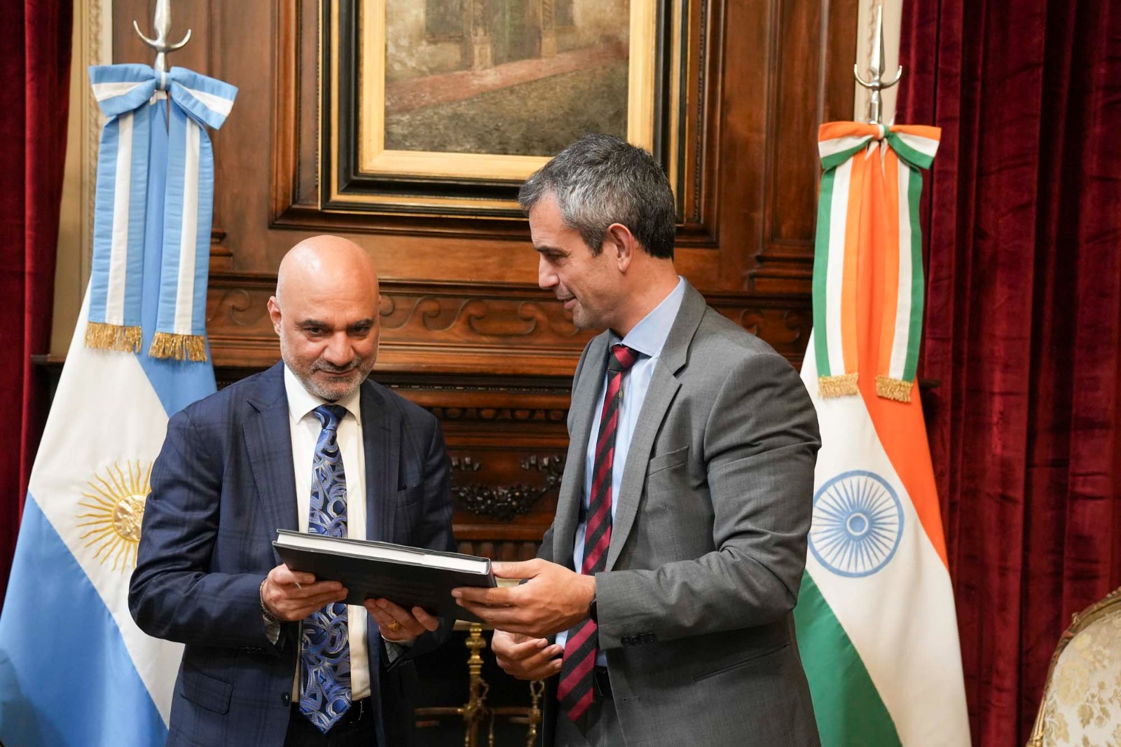 MARTIN MENEM MANTUVO UN ENCUENTRO CON EL EMBAJADOR DE LA INDIA EN ARGENTINA MARTIN MENEM MANTUVO UN ENCUENTRO CON EL EMBAJADOR DE LA INDIA EN ARGENTINA