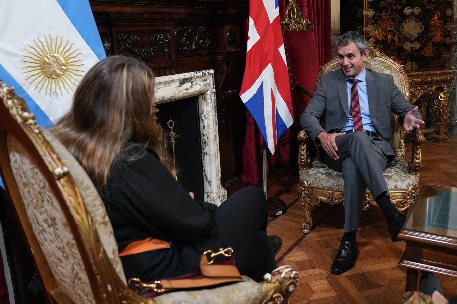 MARTIN MENEM RECIBIÓ A LA EMBAJADORA DEL REINO UNIDO EN DIPUTADOS MARTIN MENEM RECIBIÓ A LA EMBAJADORA DEL REINO UNIDO EN DIPUTADOS