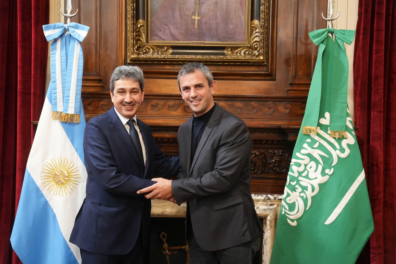 MARTÍN MENEM SE REUNIÓ CON EL EMBAJADOR DEL REINO DE ARABIA SAUDITA MARTÍN MENEM SE REUNIÓ CON EL EMBAJADOR DEL REINO DE ARABIA SAUDITA