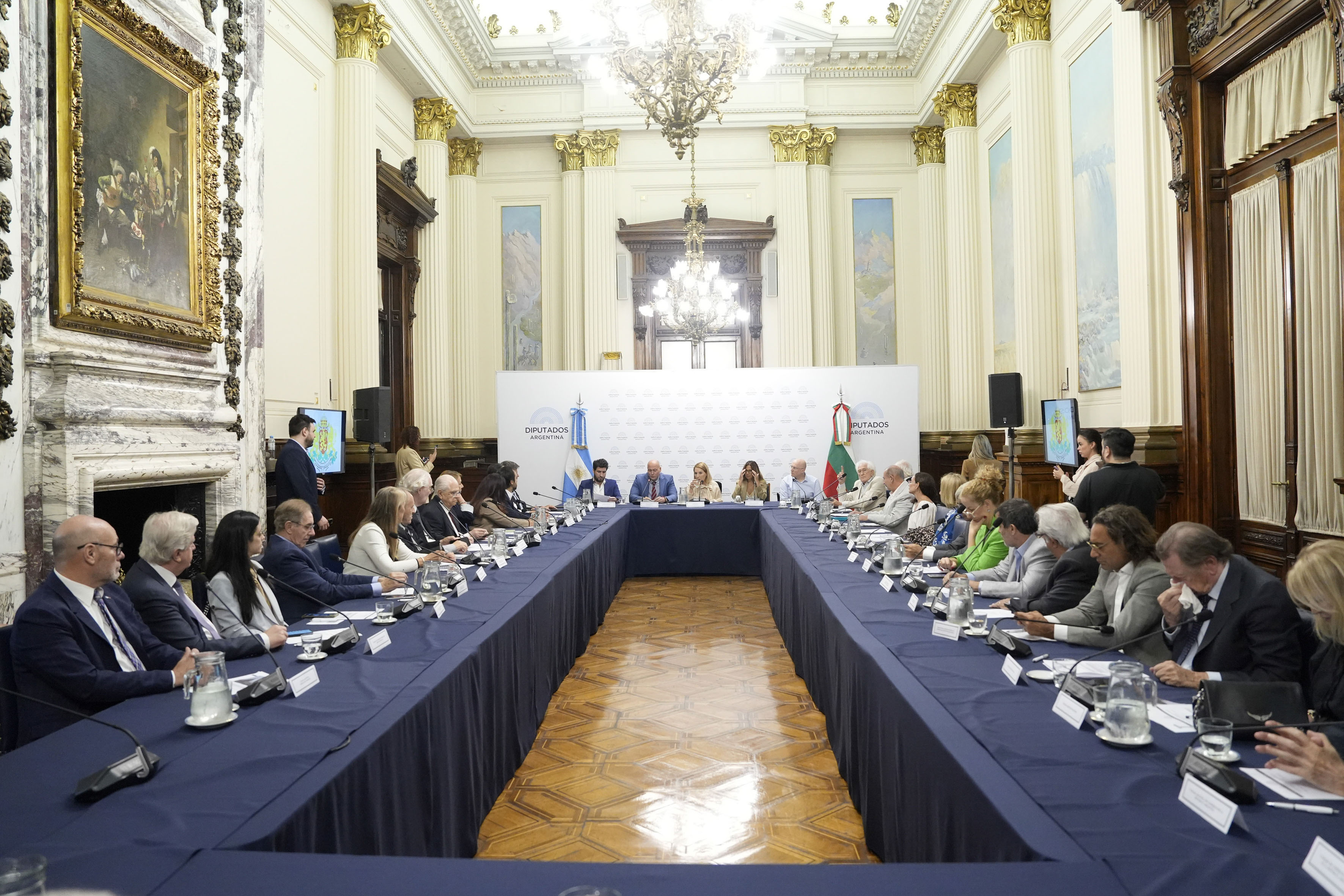 SE PRESENTÓ EL PROYECTO “OPORTUNIDADES DE COMERCIO E INVERSIÓN DESDE LA DIPLOMACIA PARLAMENTARIA” SE PRESENTÓ EL PROYECTO “OPORTUNIDADES DE COMERCIO E INVERSIÓN DESDE LA DIPLOMACIA PARLAMENTARIA”