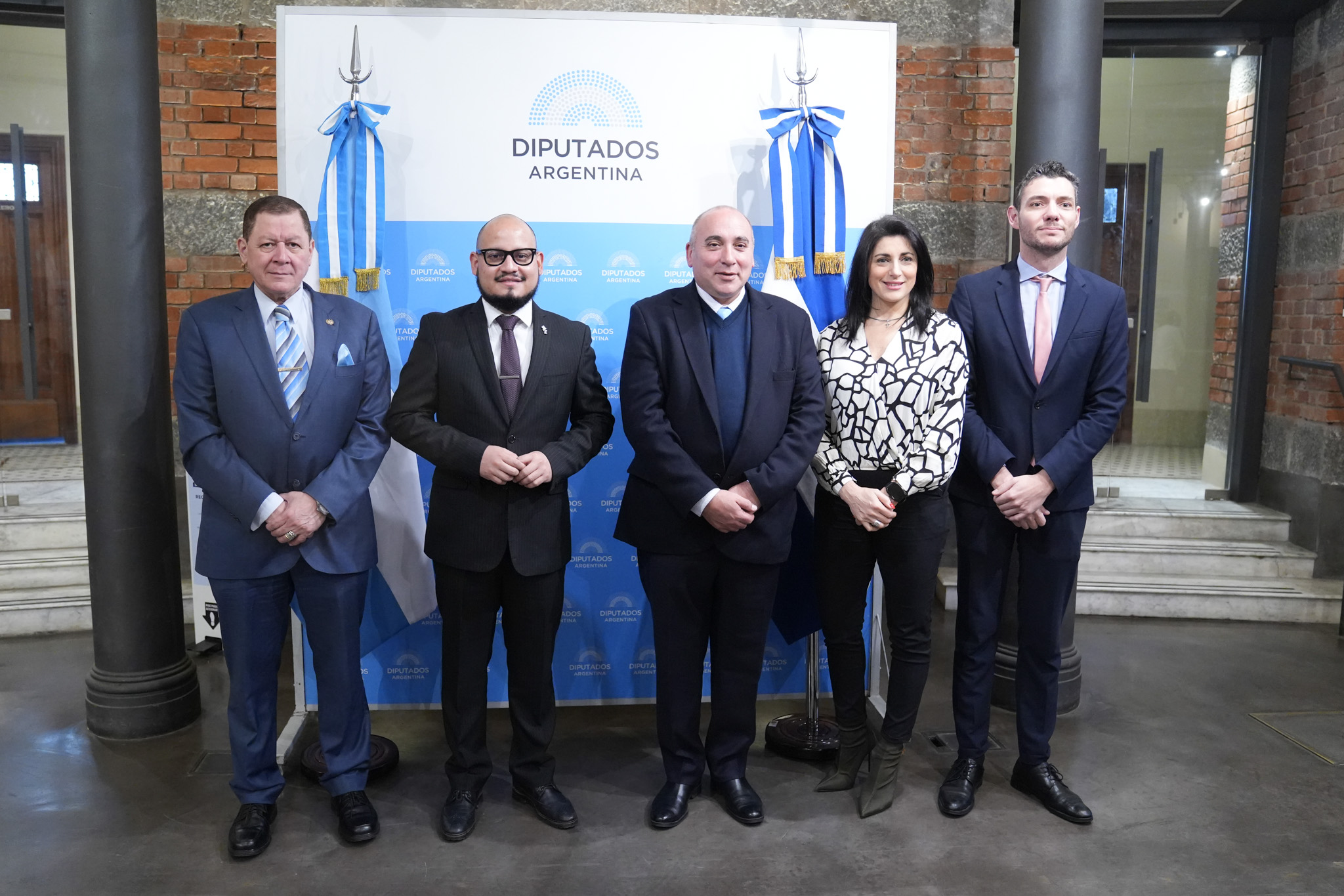 SE CONSTITUYÓ EL GRUPO PARLAMENTARIO DE AMISTAD CON EL SALVADOR SE CONSTITUYÓ EL GRUPO PARLAMENTARIO DE AMISTAD CON EL SALVADOR