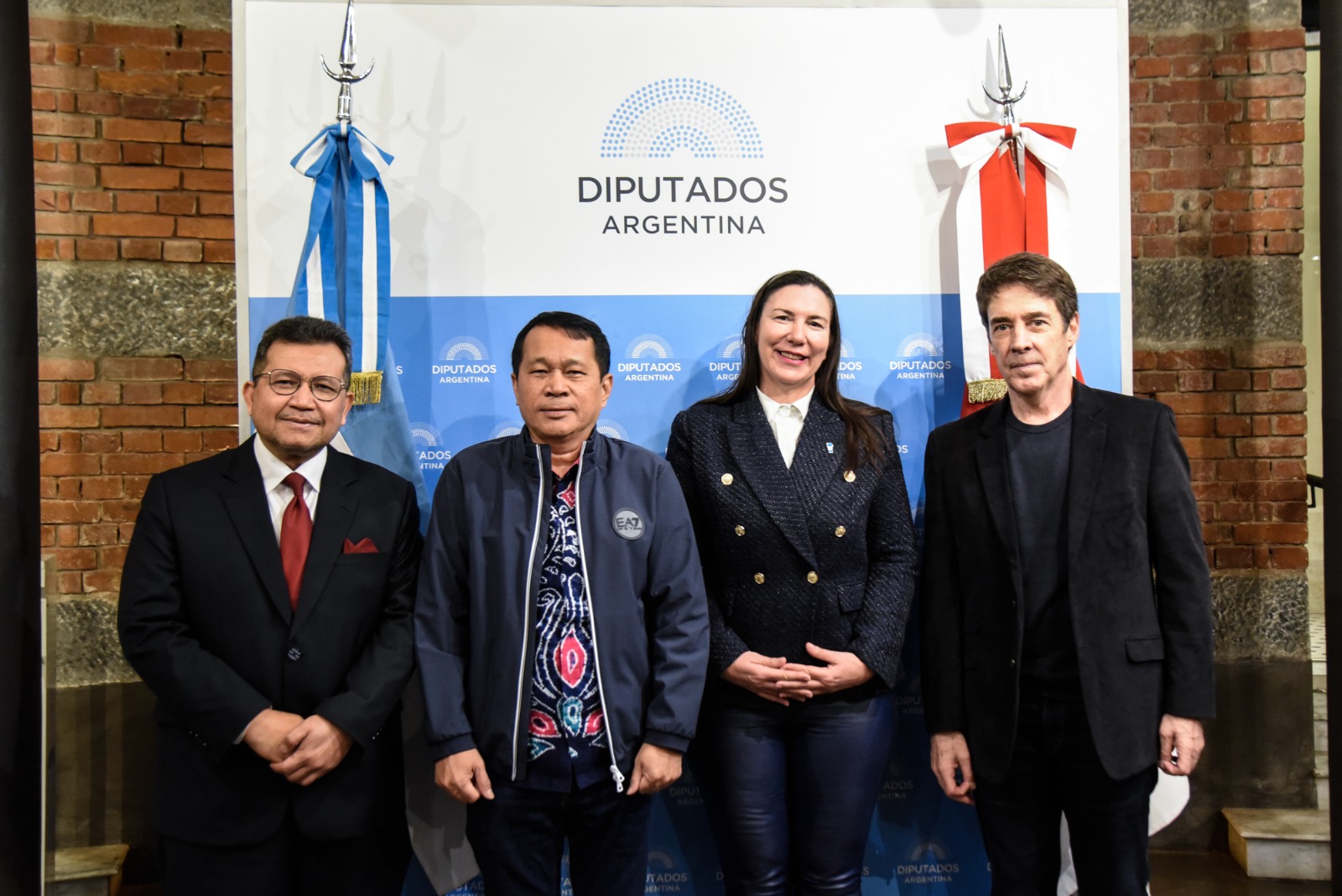 CON FOCO EN LA INDUSTRIA TEXTIL, DIPUTADOS RECIBIÓ UNA DELEGACIÓN DE INDONESIA CON FOCO EN LA INDUSTRIA TEXTIL, DIPUTADOS RECIBIÓ UNA DELEGACIÓN DE INDONESIA