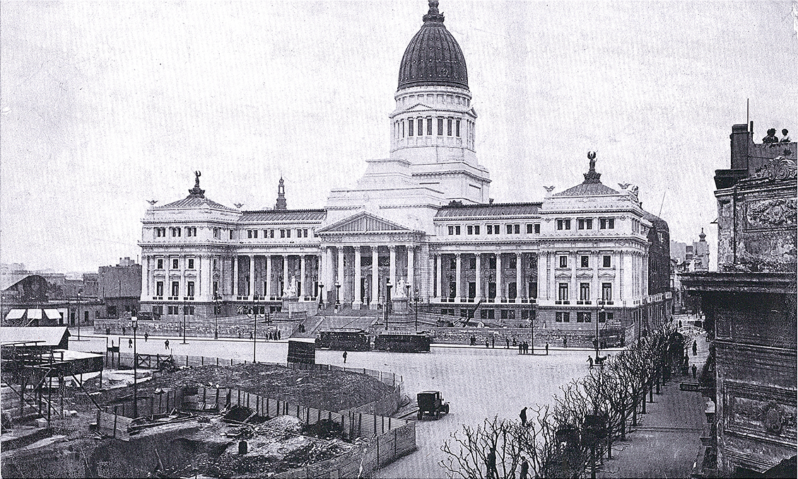 Congreso Nacional y Plaza de los dos Congresos
