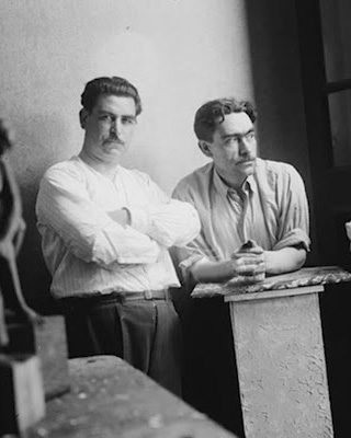 Fotografía de los dos artistas en blanco y negro