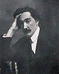 Fotografía del artista en blanco y negro